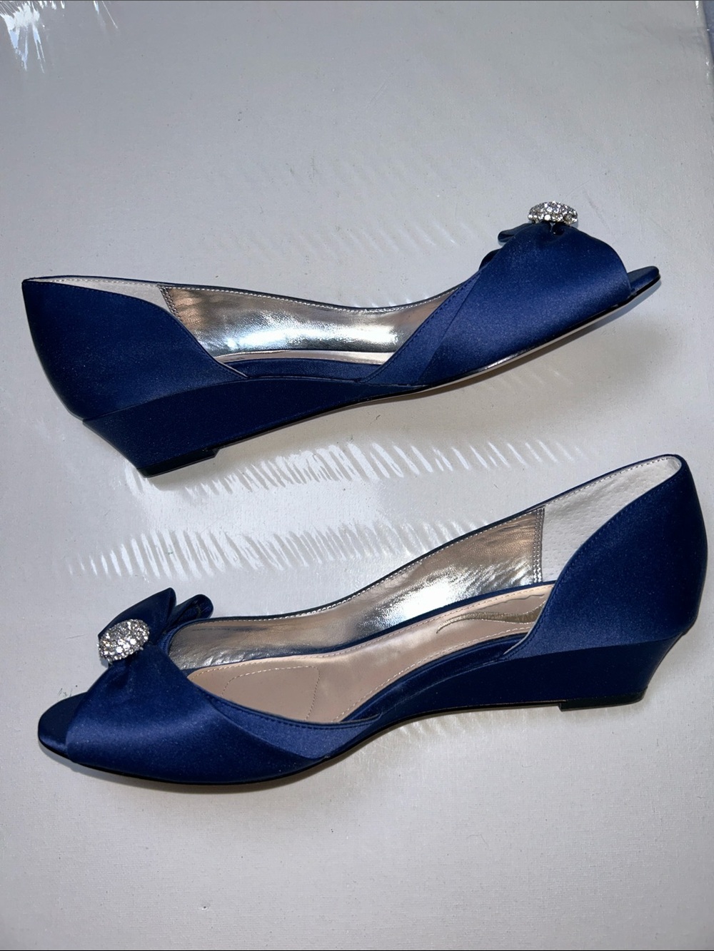 NWOB Nina Contesa D’Orsay Navy Blue Satin Peep Toe Flats w/ Bow & Rhinestone 10W - Picture 7 of 9